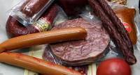 Една трета от колбасите и другите храни съдържат трансгенни съставки