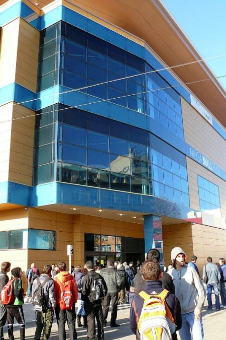 Мол без магазини отвори врати в Русе