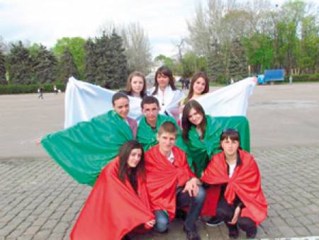 Българско знаме „оживя“ върху площад в Одеса