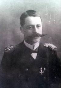 Лейтенант Димитър Альов – командир на миноносец „Храбри”. По време на Първата световна война е началник-щаб на Българския военноморски флот