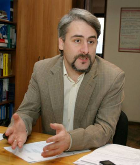 Адвокат Александър Кашъмов: Не е прилично двойкаджия да критикува учителя си