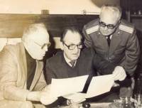 Март 1986 г. Николай Хайтов с експертите от Института по криминалистика