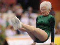 Най-възрастната гимнастичка в света Йохана Каас