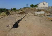 Разкритите по време на разкопките основи на древна митница