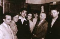 Наджаков (вторият от дясно наляво) със свои колеги в лабораторията на НИИ „Полигарфмаш” в Москва