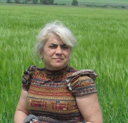 Дарина Ташкова: Сегашното правителство съсипва земеделието