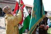 Великотърновският митрополит Григорий благославя и освещава копията на знамената, ушити от клуб „Традиция