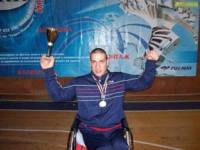 Макар прикован на инвалидната количка, младият мъж от Тополовград продължава да печели медали