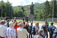 Ботевите дни във Враца бяха открити още на 25 май с издигане на националния флаг и запалване на вечния огън пред паметника на революционера