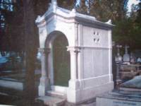 Реставрираната гробница на Кръстевич