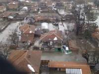 Наводнението, което влезе в световните новини, остави десетки хора без покрив