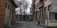 Старата сграда на сиропиталището е запазена и до днес на ул. „Димитър Цончев