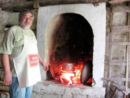 Средновековна кухня за туристите в Търново