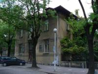 Известната къща на ул. „Шипка“ 23, където дълги години живее генералът и където умира майка му Иванка Ботева