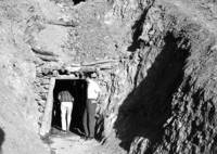 Вход към медните мини в  Аргана Мадени, където били заточени съзаклятниците
