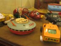 Космически кораб и детски колички са част от изложбата на играчките