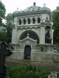 Гробницата на двамата братя в Букурещ