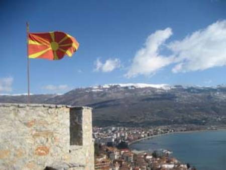 Гърция и Mакедония продължават  спора за името