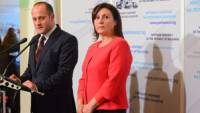 Липсва достатъчното доверие между партньорите, призна вицепремиерът по коалиционната политика Румяна Бъчварова