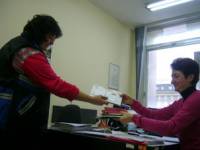 Диана Ранчева (вдясно) разказва за инициативата, която се е зародила през 2000 г.