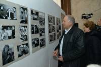 Кадър от изложбата в Сливен, посветена на 80-ата годишнина от рождението на поета