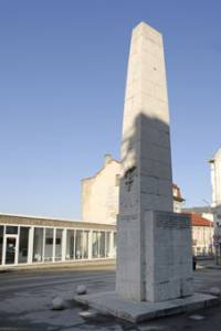 Паметникът “Велчова завера” във Велико Търново, построен на мястото, където е била къщата на Велчо Атанасов - Джамджията