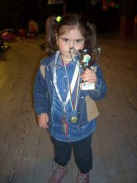 Състезанието по надчупване с великденски яйца спечели четиригодишната Йелена Димитриевич от Босилеград