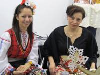 Сестрите Ваня и Галя Георгиеви са убедени, че традициите ще ни запазят като народност