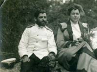 Серафимов със съпругата си Тиура