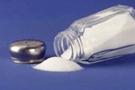 Много сол плюс малко белтъчини е равно на хипертония