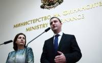 Ако тези министри останат на постовете си, значи Борисов е съучастник (в плановете за орязване на социалните плащания към полицаи и военни), смята бившият вътрешен министър Румен Петков