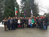 Десетки членове и симпатизанти на НФСБ в София отдадоха почит на делото на Христо Ботев пред бюст-паметника в Борисовата градина