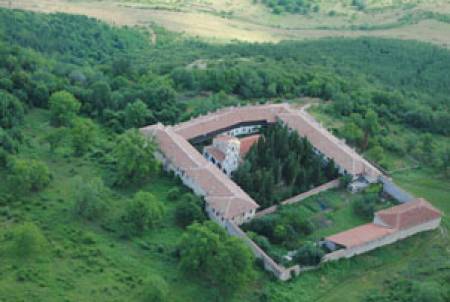 Мулдавският манастир още пази спомен за Апостола