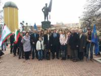 Членове и симпатизанти на НСФБ отбелязаха 138-годишнината от Освобождението на България пред Паметника на опълченците в София