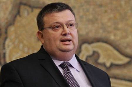 Депутати питат Цацаров кога щ съдят виновните за източването на КТБ