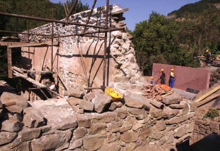 Възстановяват Шишмановата баня като сцена за... ромски фестивал
