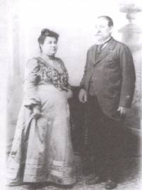 Тодорица Смилова - Хаджипенчева и съпругът й д-р Хаджипенчев