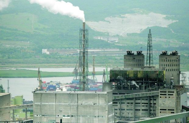От днес: Бедствено положение в завод „Полимери” в Девня заради отровен газ