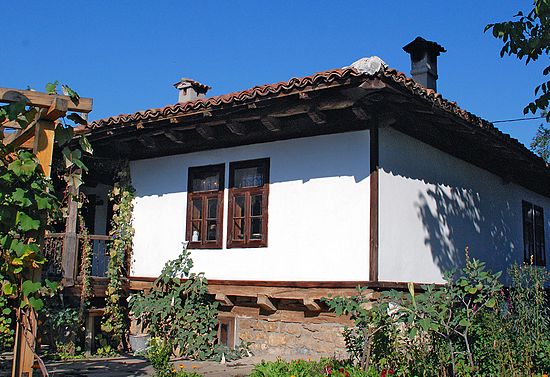 „Непреходната българка” показват в Етнографската къща в Исперих