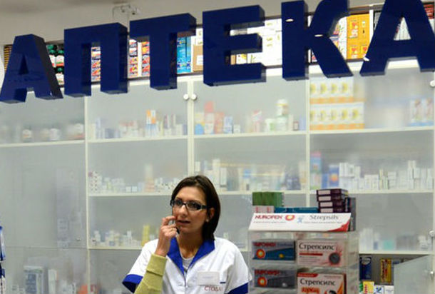 Аптеките на Марешки нарушават закона, от ЦИК се колебаят да вземат решение