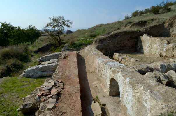 Подновяват археологическите разкопки в Хераклея Синтика