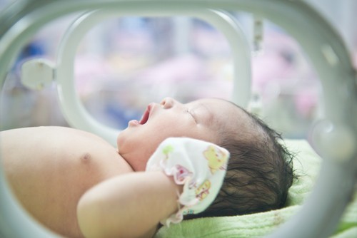 34 болници ще получат модерна апаратура за новородените и недоносени деца