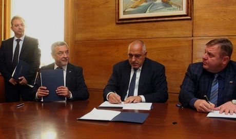 ГЕРБ и "Обединени патриоти" подписаха коалиционното споразумение