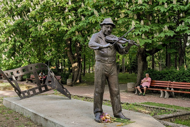 Цигулката на Тодор Колев ще излезе на светло в Нощта на музеите
