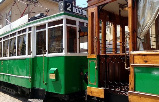 Трамвай библиотека тръгва из София за 24 май