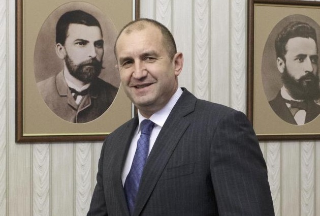 Президентът: Трябва да се каже истината за българската армия