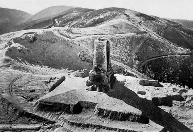 Преди 85 години: Окопите на връх Свети Никола били превърнати в... кошари
