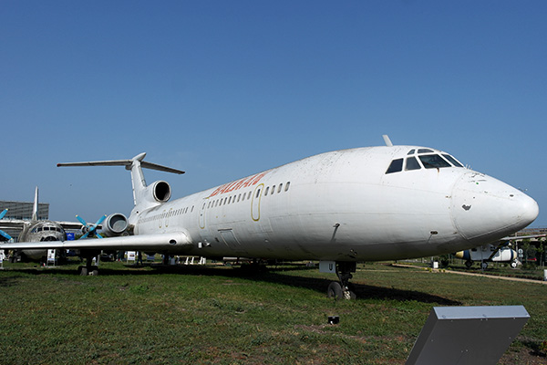 Стари самолети се строиха в Авиомузей на бургаското летище