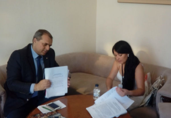 Със съдействието на патриотите асеновградчани внесоха подписка в парламента