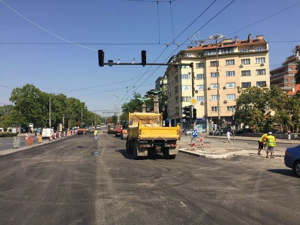 В неделя тръгва движението по северното платно на "Цариградско шосе", затварят южното